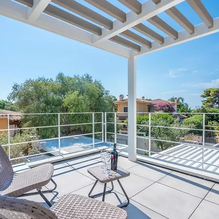 Kosmos - Piscina E Giardino - Vila *